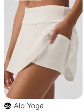 ALO Yoga Ivory Athletic Skort with Side Pocket XXS Cream
